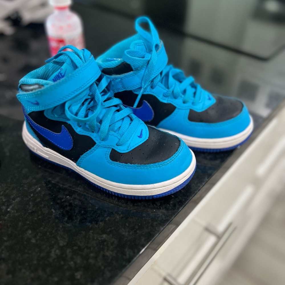 Air Force 1 boys